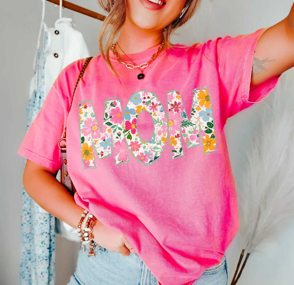 Mom (Floral Doodle Distressed) - DTF