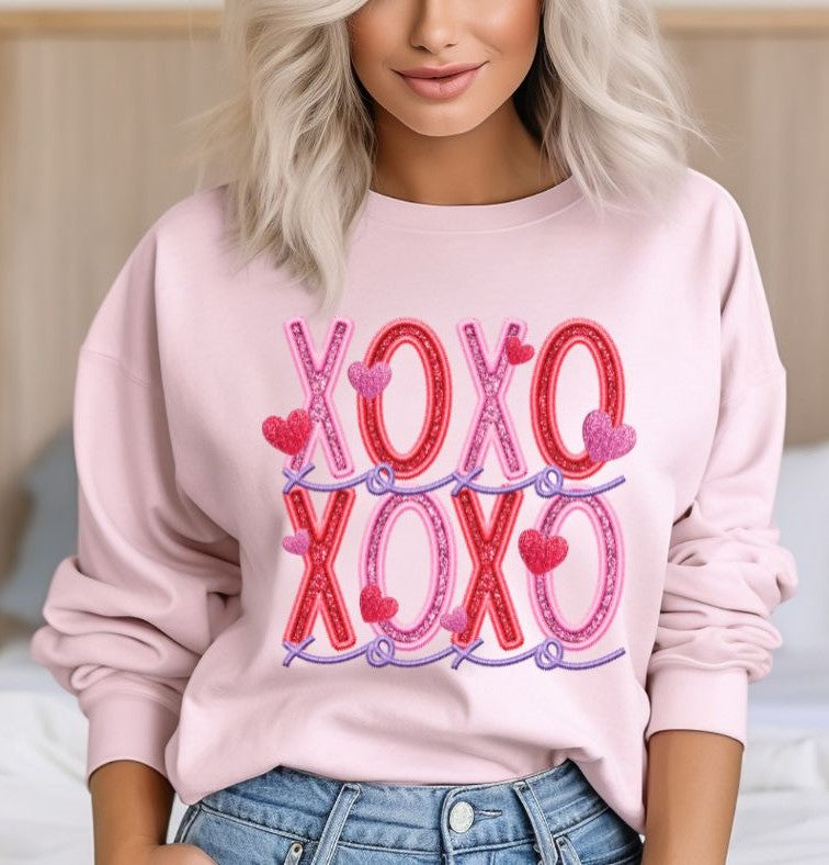 XOXO (embroidered look) - DTF