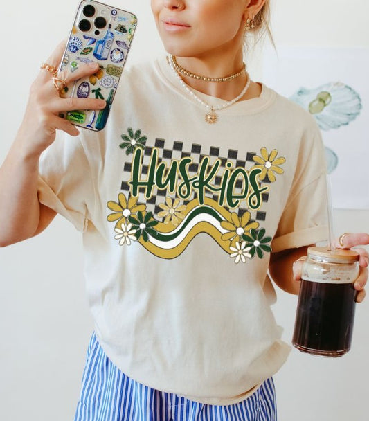 Huskies - Dark Green/Vegas Gold (Boho Wave Team Colors Mascot) - DTF