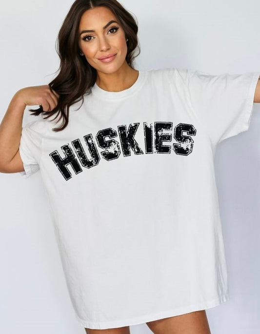 Huskies (Distressed Arch) - DTF
