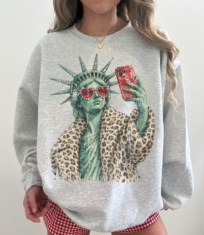 Vintage Lady Liberty Selfie - DTF